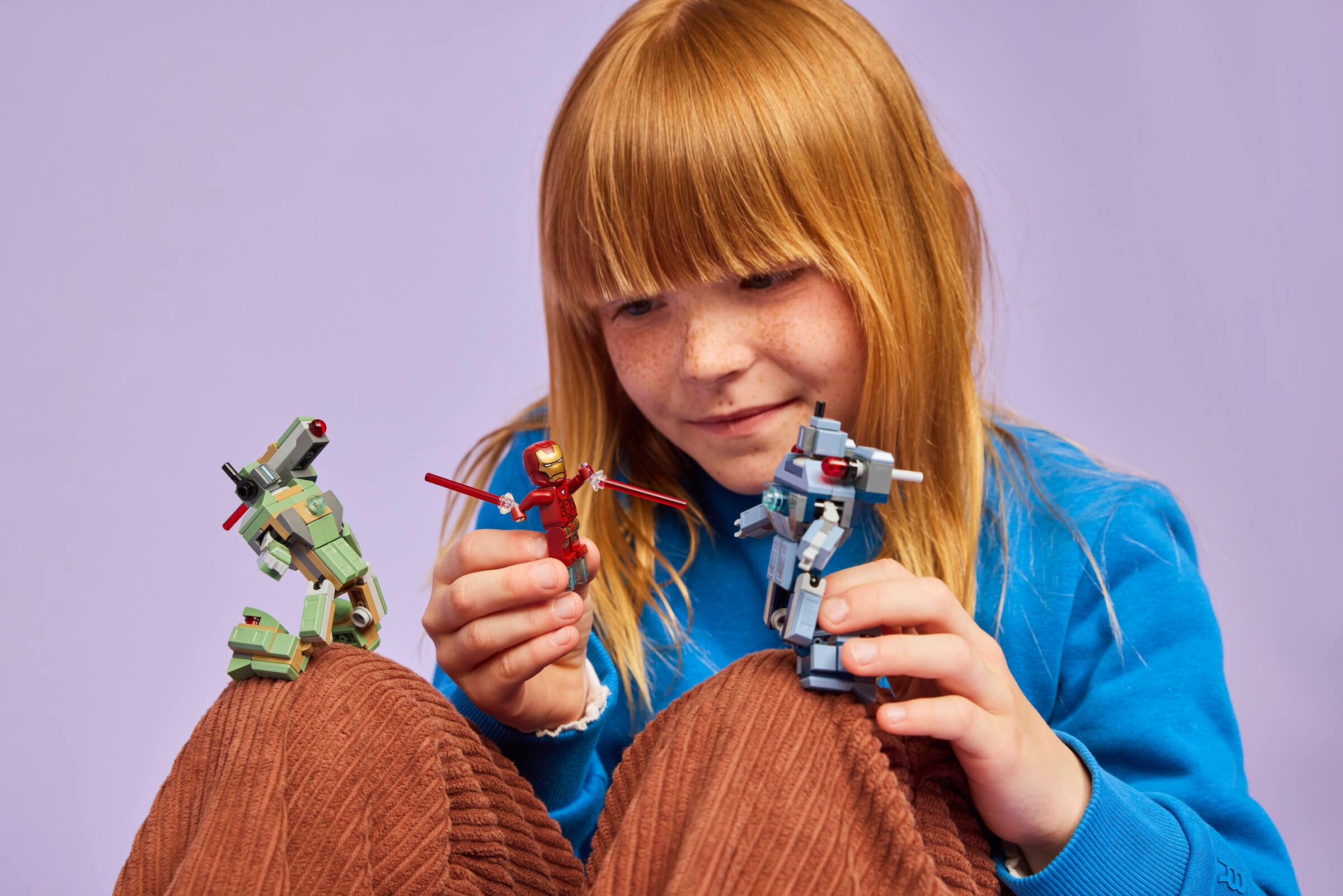 Iron Man i War Machine kontra drony Hammera